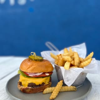 Olde Rye Classic Burger